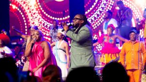 Joyous Celebration (Sylvester & Mbali) – Mvan'eyophayo || Download MP3 6772
